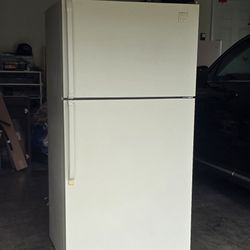 Whirlpool Refrigerator / Freezer 
