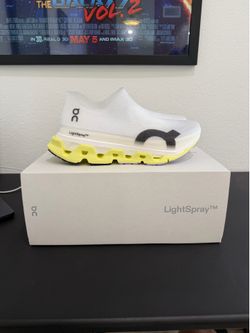 On Cloudmonster 3 Hyper LS LightSpray - Men’s 9.5 - Brand New