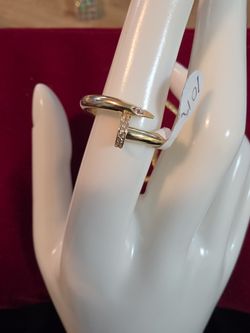 10k gold nail ring, size 8