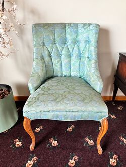 Vintage Tufted Accent Chair Floral Upholstery