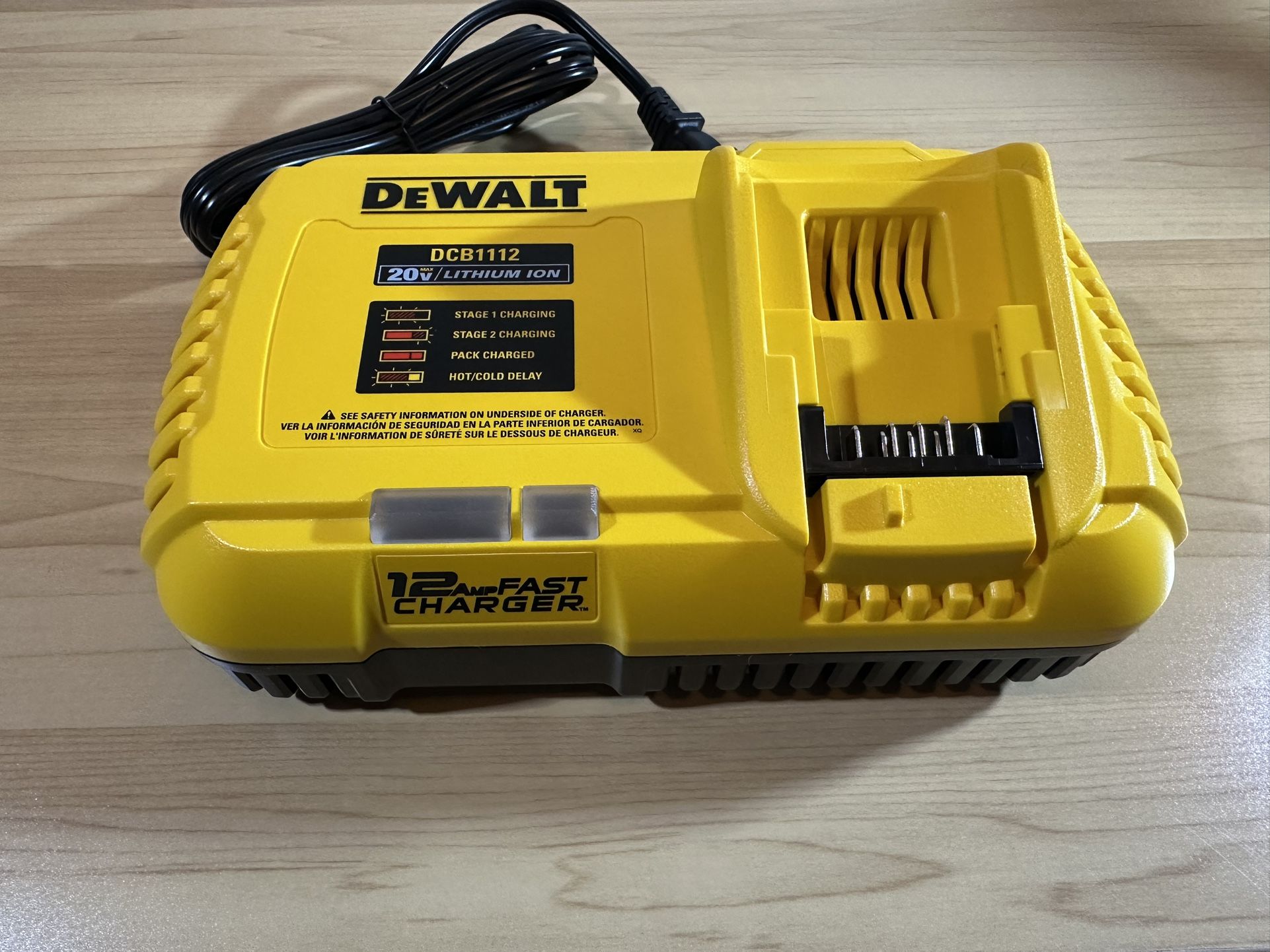 DeWALT 12amp Fast Charger