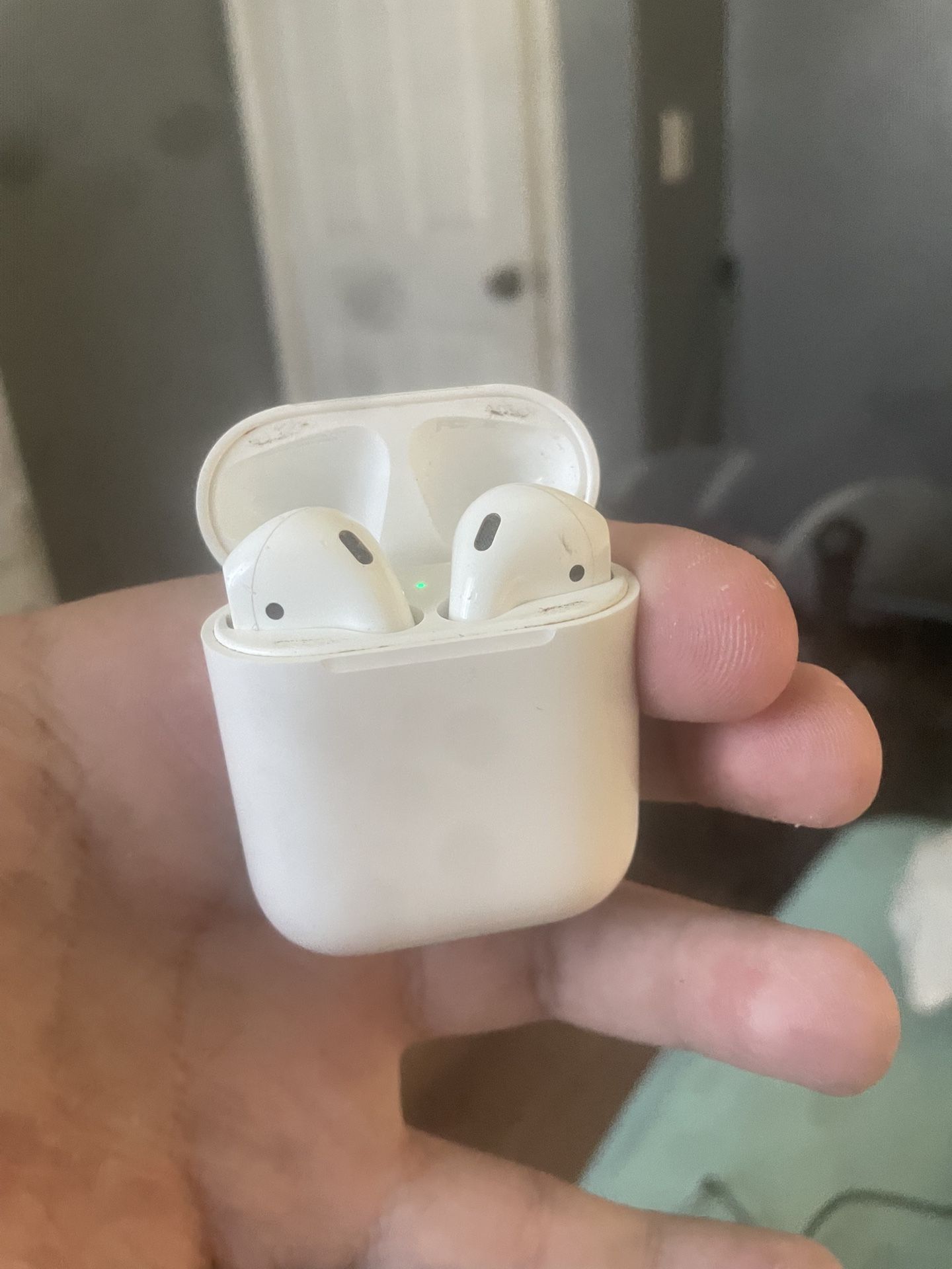 old Jen Air pods