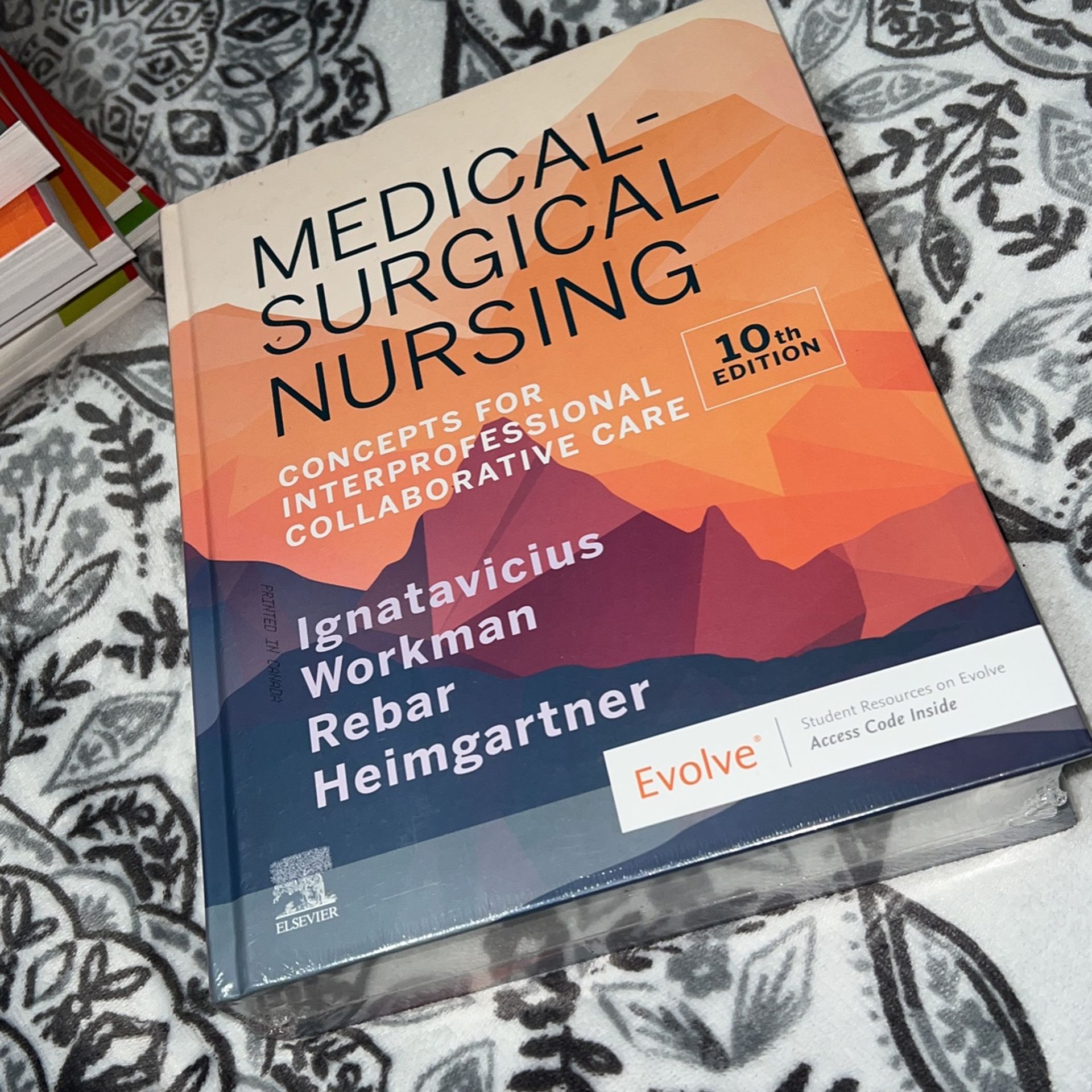 Medical-Surgical Nursing Textbook: Concepts For Interprofessional Care, 2-Volume Set (2020, Good Cond.)