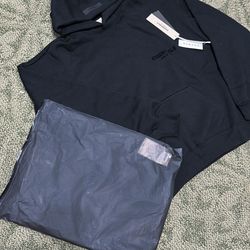 Black Essentials Men