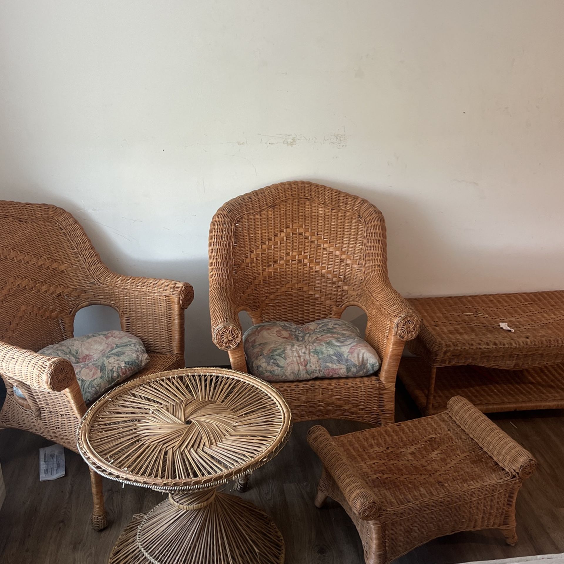 Wicker Furniture Set