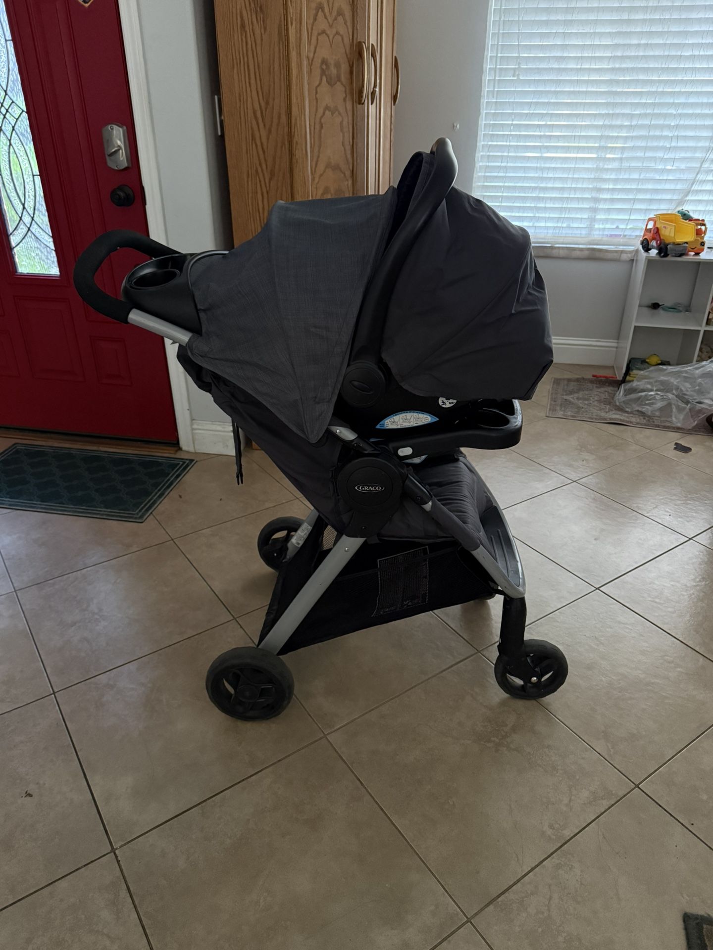 Graco stroller, Car Seat, Base and Net Cover