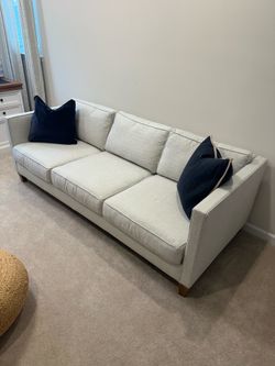 Modern Light Gray Couch (Like-New Condition)