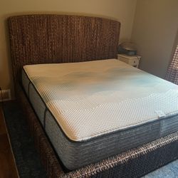 Low Profile King Size Dark Wicker Bed Frame Bundle   Great Quality! 🛏️