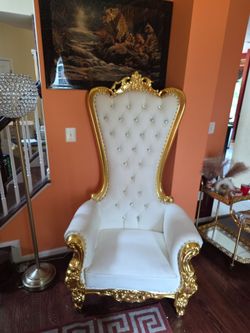 Throne chair