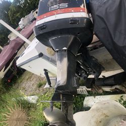 1982 Evinrude Motor (just The Motor)