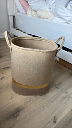 Large Felt Storage/Laundry Basket with Handles