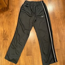 Men’s Nike Joggers Shipping Available