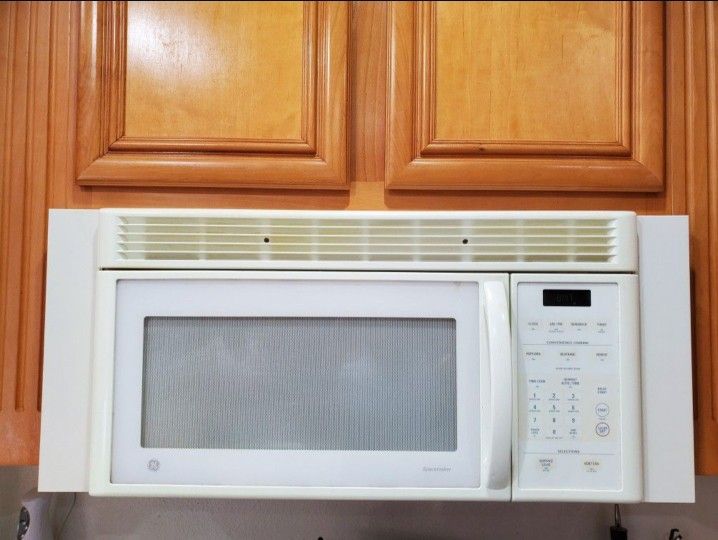 GE General Electric Microwave Hood Combo under Cabinet Mounting hardware included White