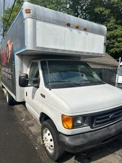 2003 Ford E-350
