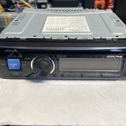 Alpine  CDE-143BT Bluetooth, CD Receiver 