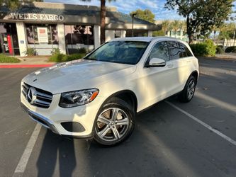 2019 Mercedes Benz GL300