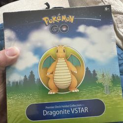 Dragonite V Star Collection Box