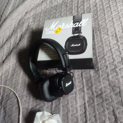 Marshall Bluetooth headphones