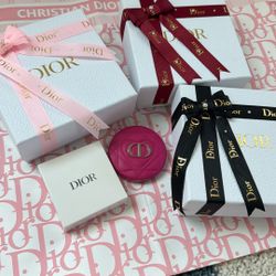 Dior Makeup Mirror In Box Of Your Choice Regalos Mujer Dia De Madre Mothers Day Gift