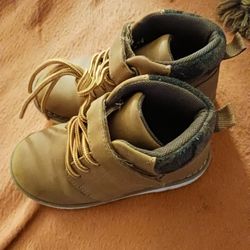 Baby Boots Size 9m 