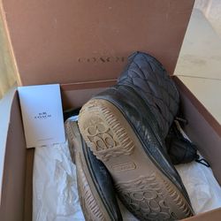 Coach boots size 7
