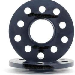 4x 17.5mm Wheel Spacers - Two
14x1.5x45mm Black Conical Seat Wheel Bolts - 20