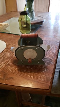 1940s card shuffler