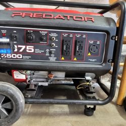 Predator 4375 Watt Gas Generator 120/240 Volt