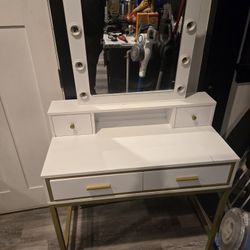 Vanity with drawers and Mirror w/ Lights