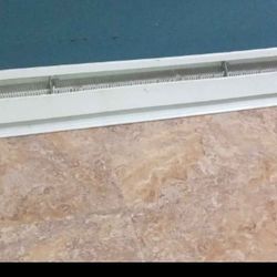 Dayton Electric Baseboard Heater – 1000W – Model 3UG78D