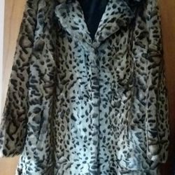 Woman's Faux Fur Animal Print Coat - Size 22/24