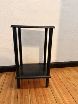 Black Stand