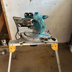 Makita Miter Saw 