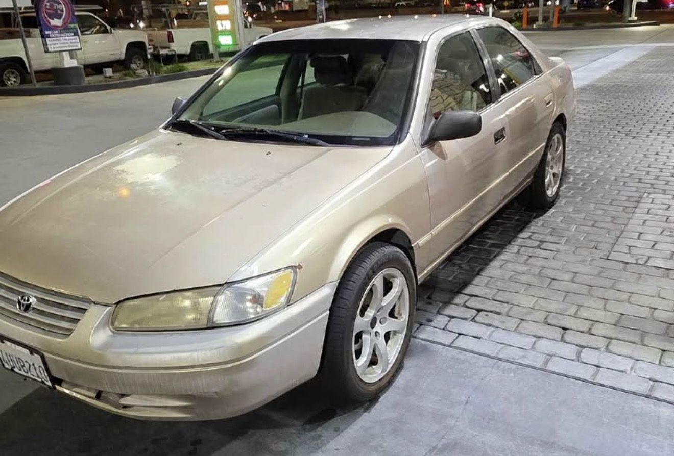 1998 Toyota Camry