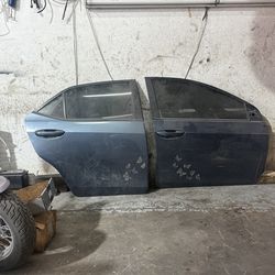 Toyota Corolla right doors