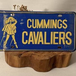 Vintage Collectible Cummings Cavaliers Metal Plate Decoration Accent