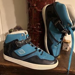 Coogi New Woman Shoe 10