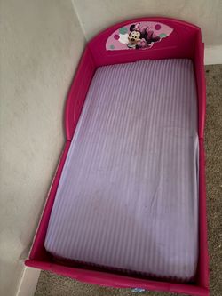 Toddler bed
