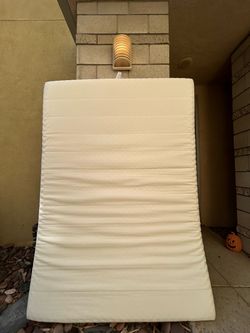 Full/Queen Foam Mattress White