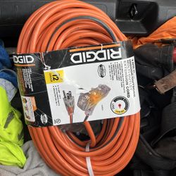 RIGID 100ft Multi Outlet Extension Cord
