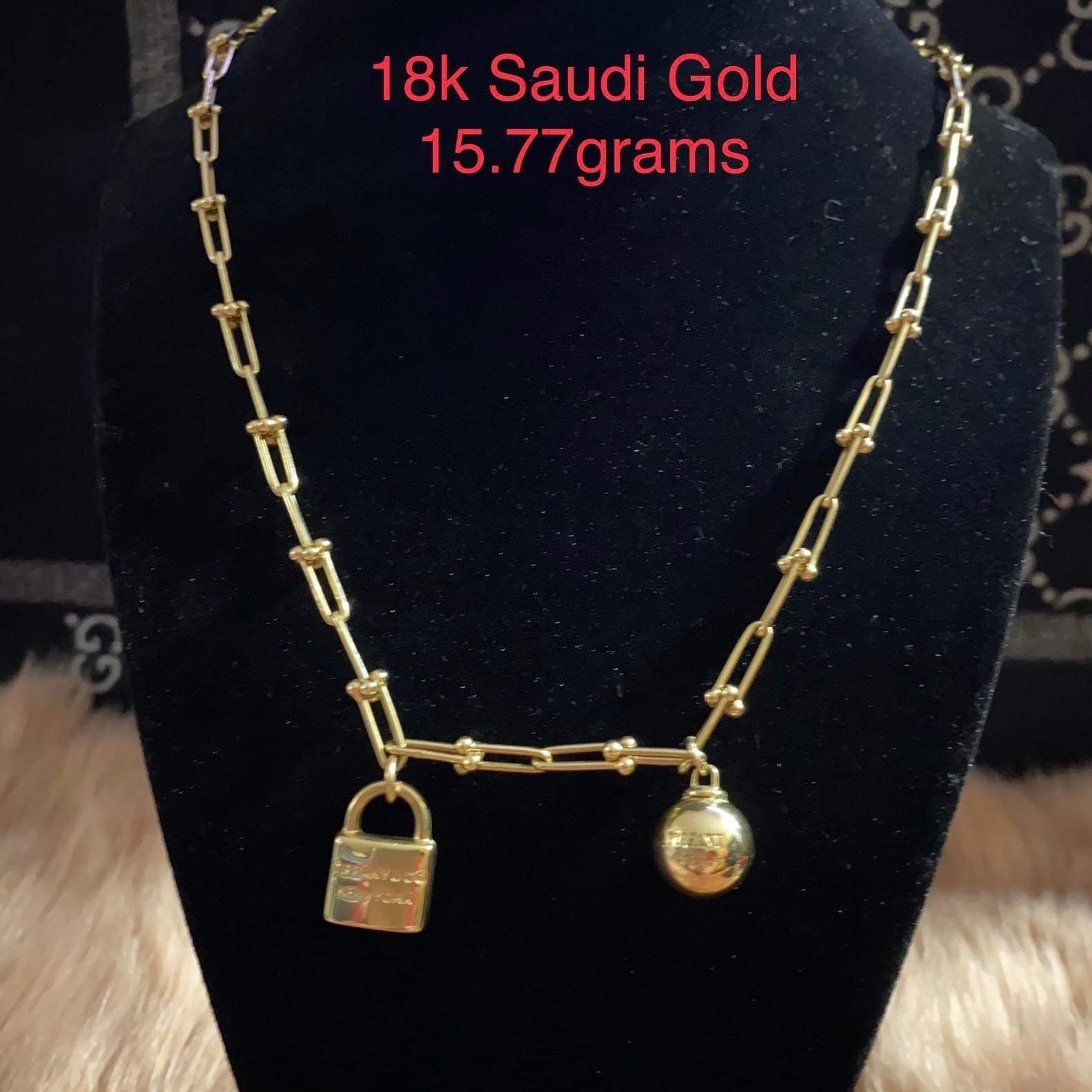 LV Set 18K Saudi Gold for Sale in Garden Grove, CA - OfferUp