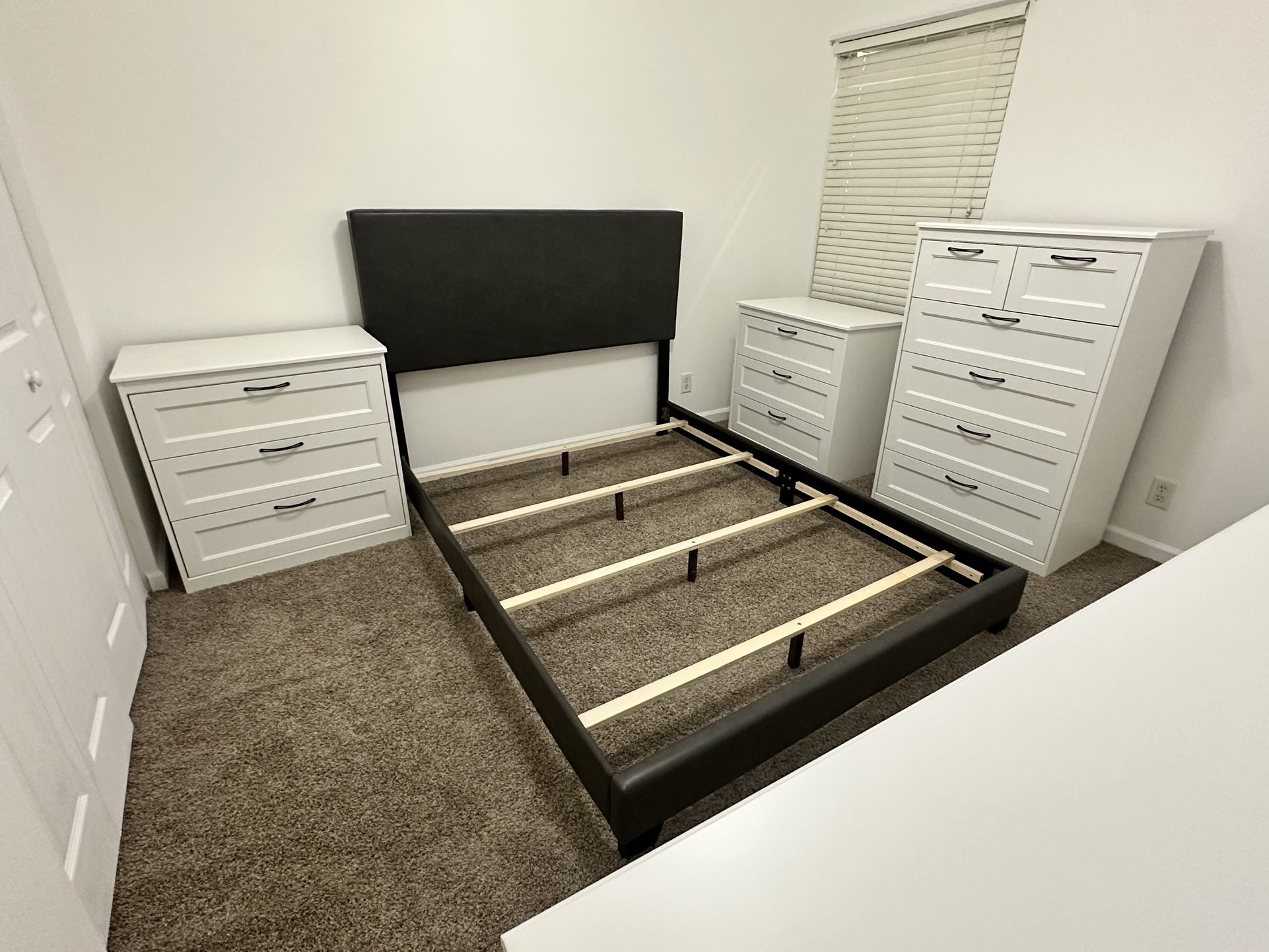 Queen bedroom Set