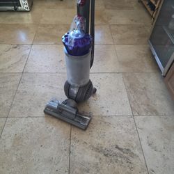 Dyson Ball Animal Vacuum Used