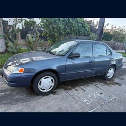 2000 Toyota Corolla