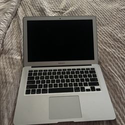 MacBook Air 13” (2016/2017) Works