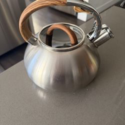Brandani Whistling Tea Kettle 