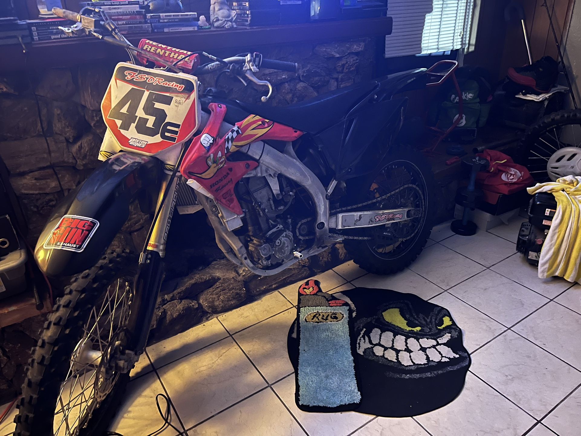 07 Dirt Bike
