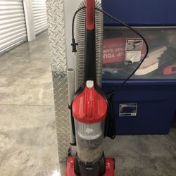 Dirt devil Vacuum 