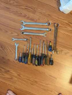 Small Hand Tool Lot