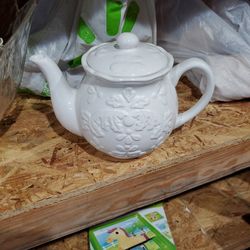 Darling Teapot